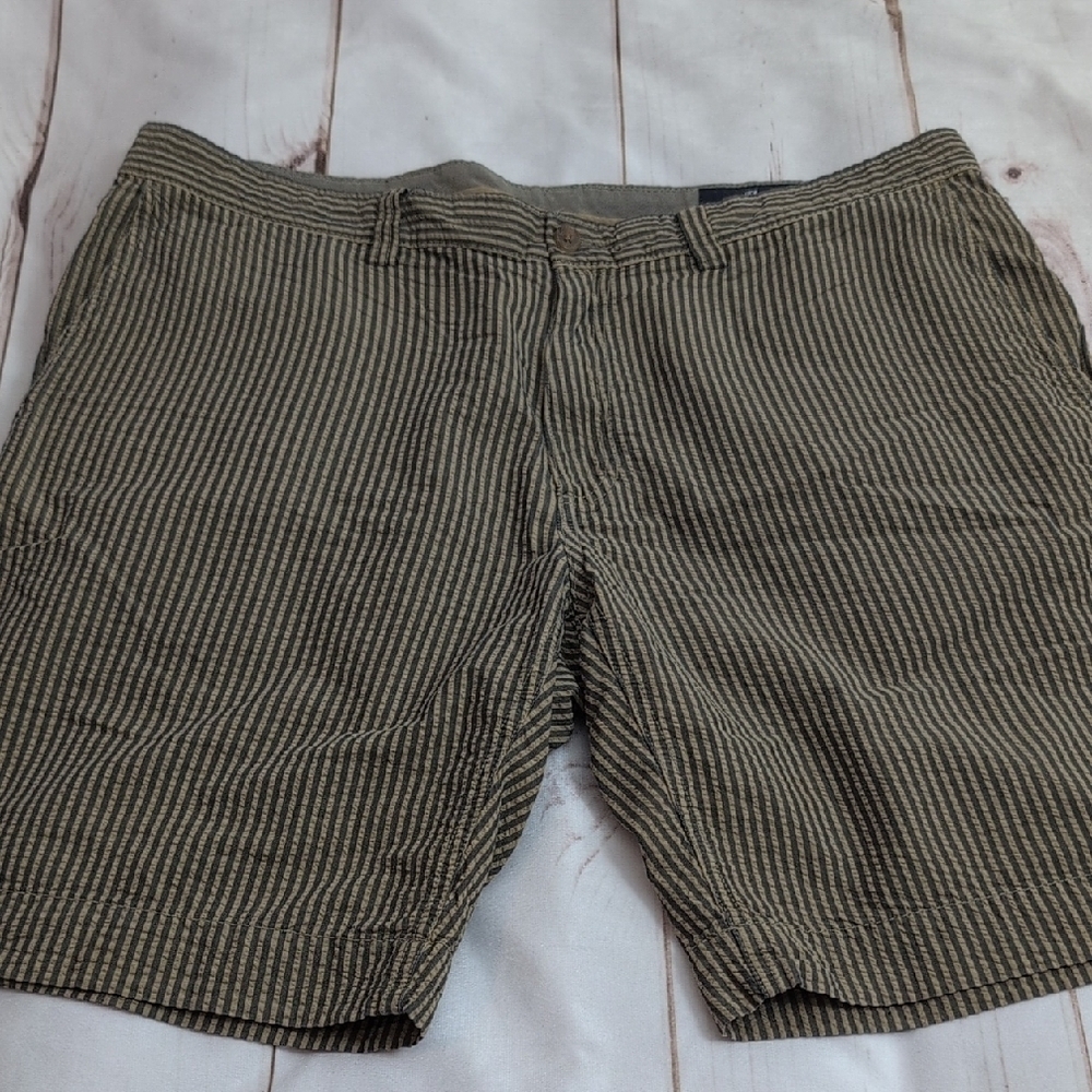 Cremieux Mens Cotton Striped Gray And Tan size 36 Shorts Seersucker Style Summer